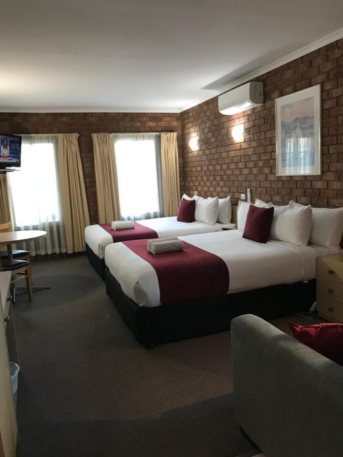 Courtyard Motor Inn Σέπαρτον Εξωτερικό φωτογραφία