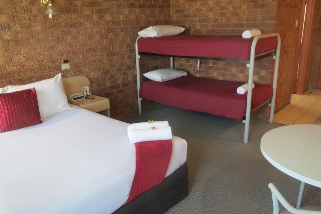 Courtyard Motor Inn Σέπαρτον Εξωτερικό φωτογραφία